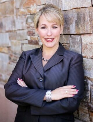 Photo of Melissa Dierks