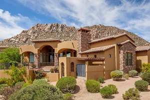troon village 300×200